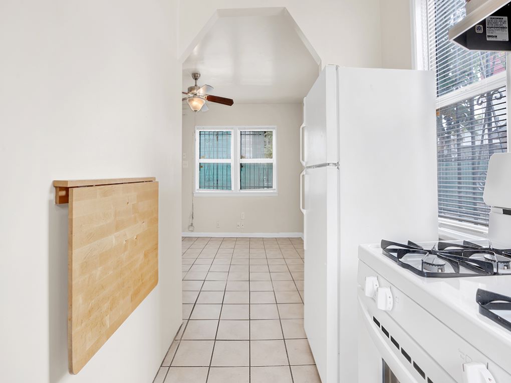 1176 37th st st, California, 1 Bedroom Bedrooms, ,1 BathroomBathrooms,Apartment,For Rent,37th st,1,1019